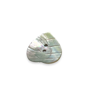 Leaf-shaped Mother-of-pearl Button- Art. G122 - Gafforelli