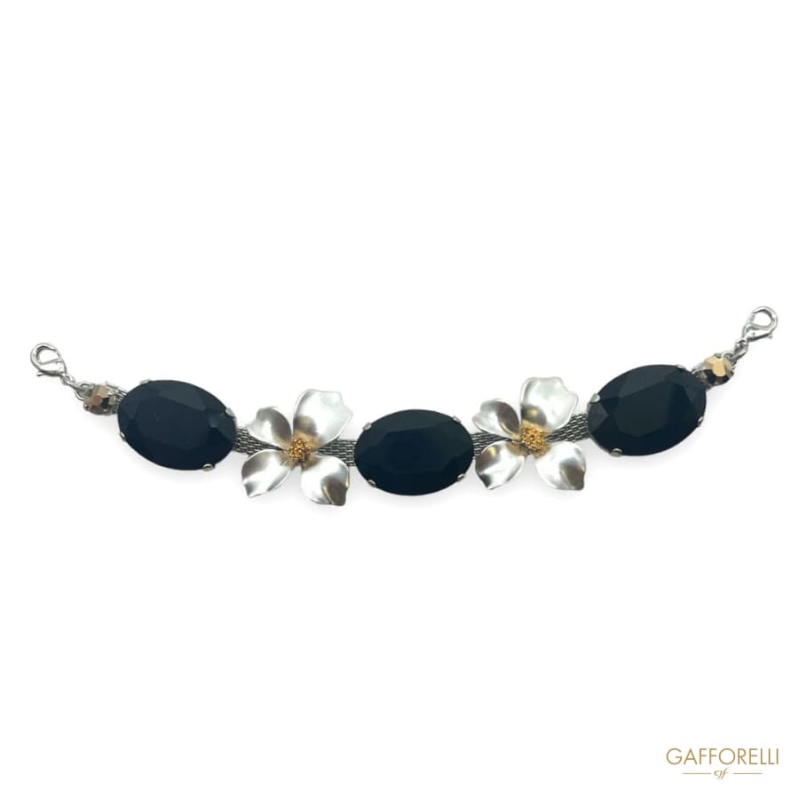 Neckline with Metal Flowers and Stones - Art. A531